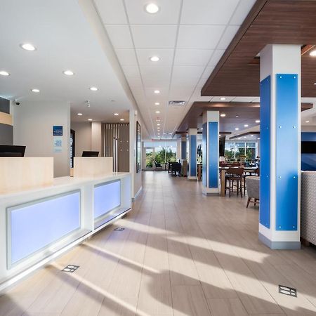 Holiday Inn Express & Suites Chicago - Hoffman Estates By Ihg Eksteriør bilde