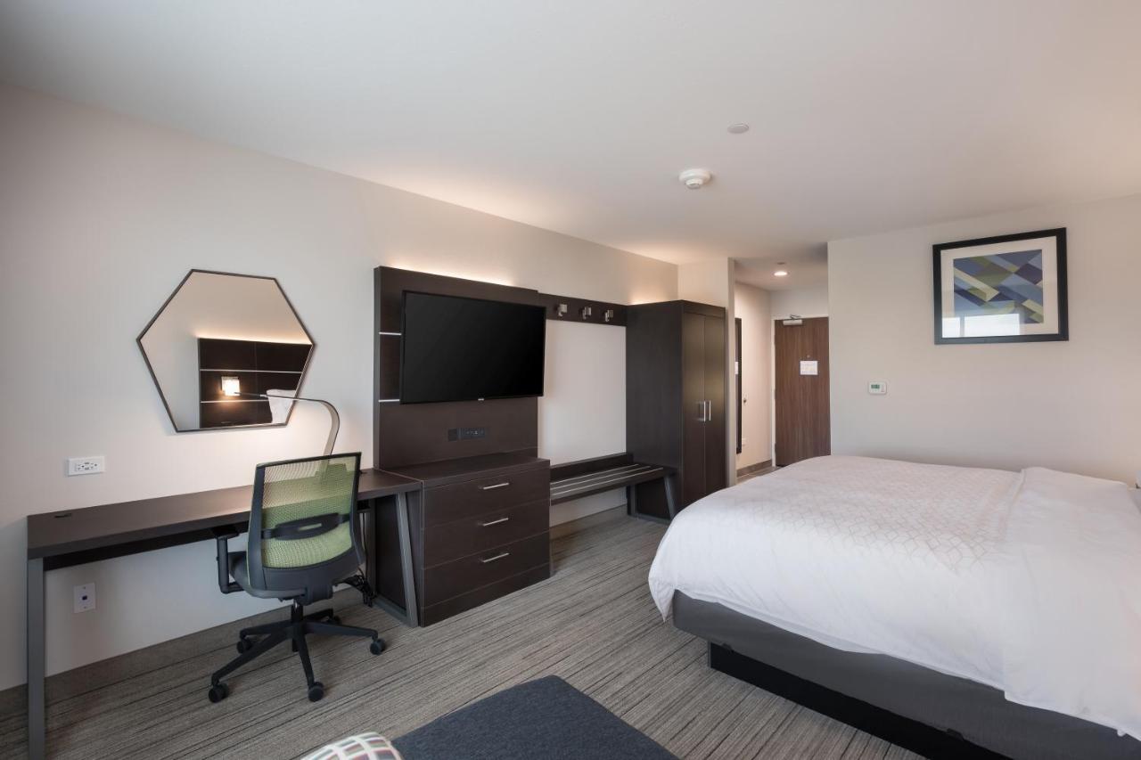 Holiday Inn Express & Suites Chicago - Hoffman Estates By Ihg Eksteriør bilde