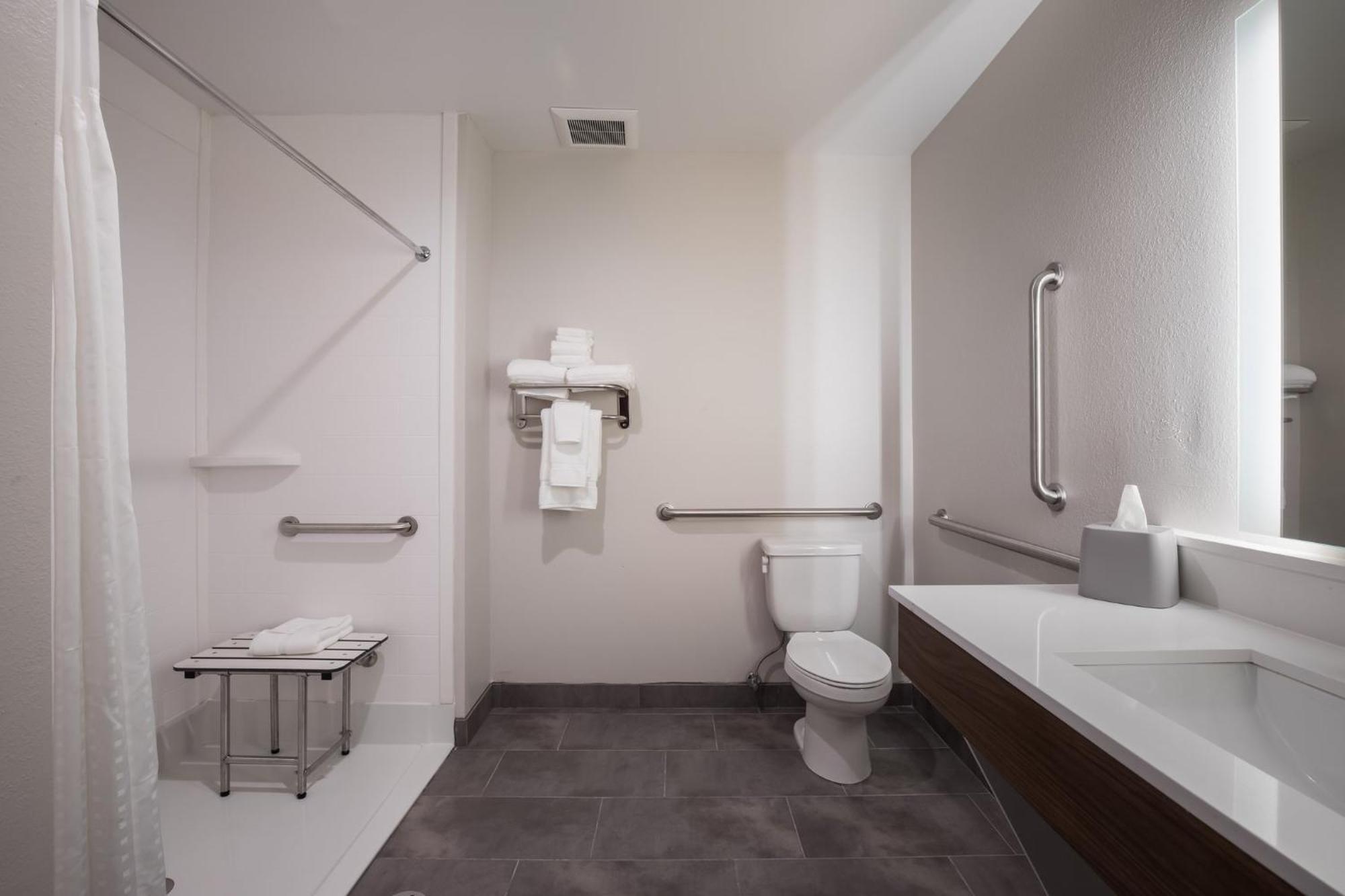 Holiday Inn Express & Suites Chicago - Hoffman Estates By Ihg Eksteriør bilde